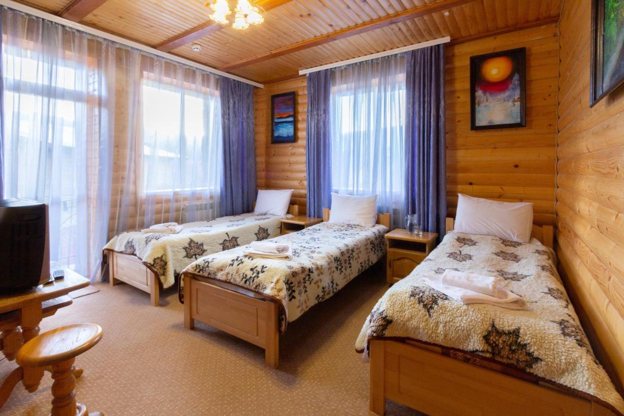 Hotel У Мар'Яни І Назара Yaremche Exterior foto